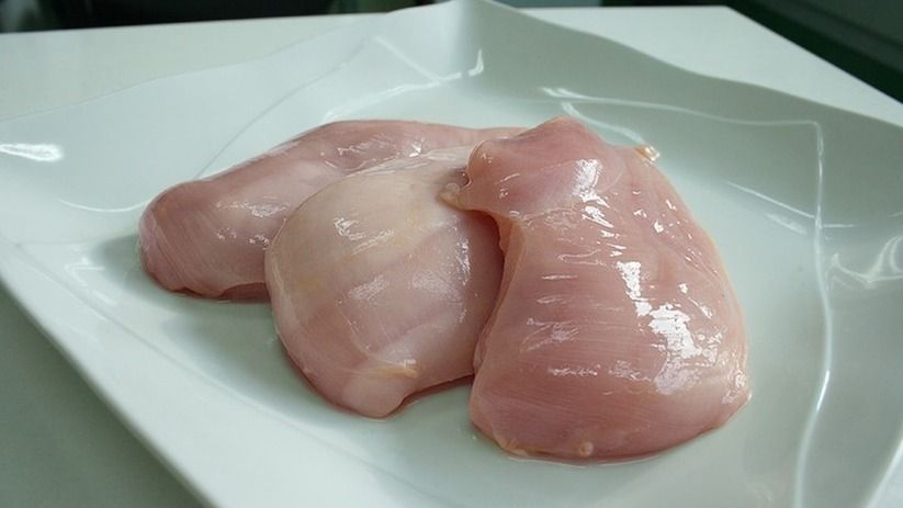 Как дома избавиться от химии в покупном курином мясе: знакомый работник птицефабрики посоветовал — должен знать каждый