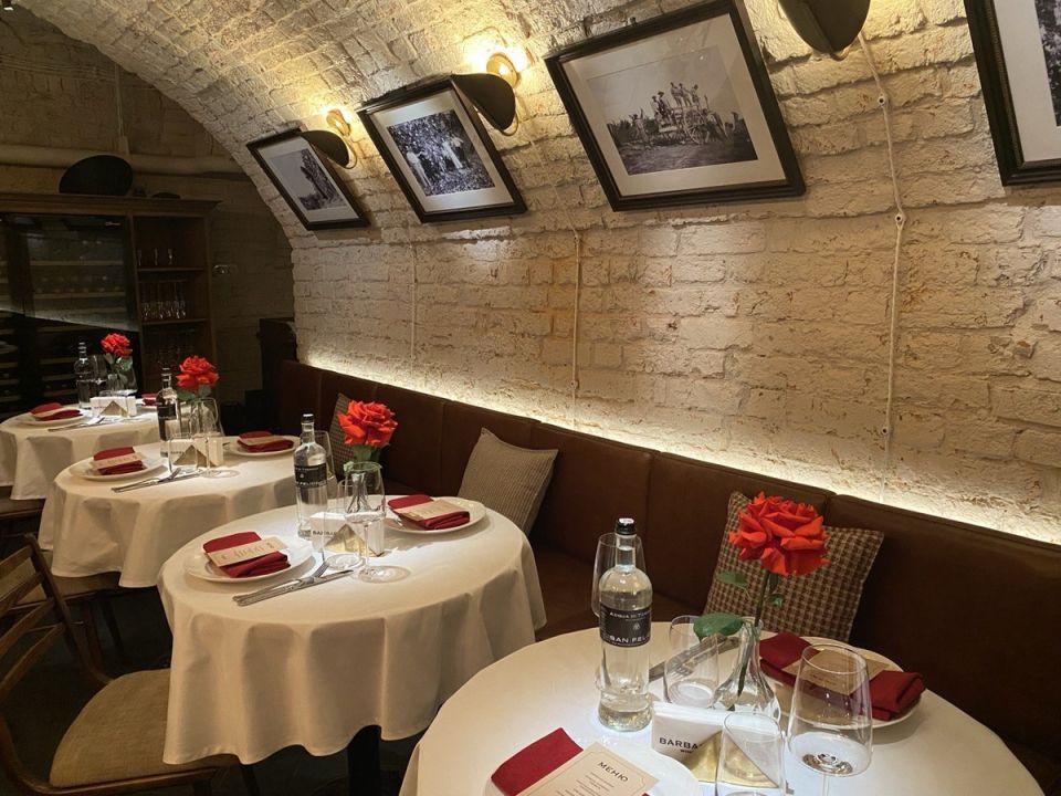   :   Barbaresco wine&music  