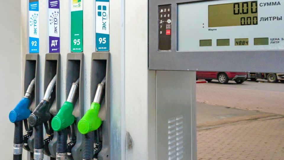 Старые и новые способы обмана на АЗС: как не попасться на разводы заправщиков