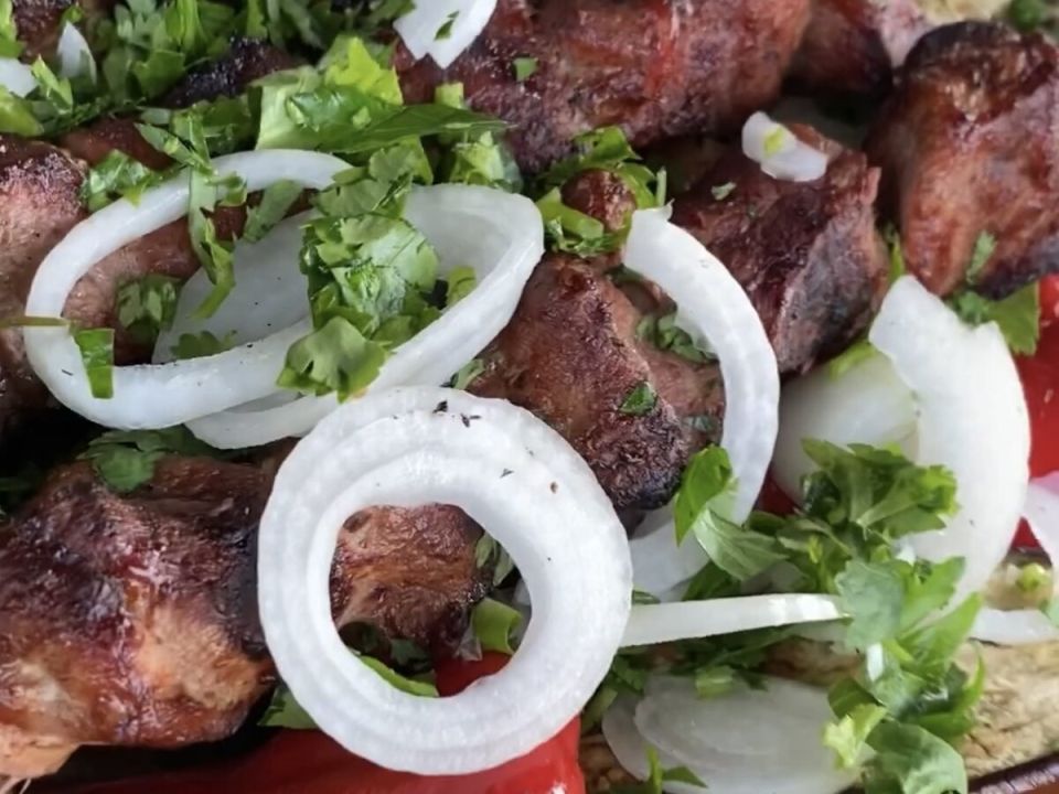 Как выбрать идеальное мясо для шашлыка: советы, которые нельзя пропустить