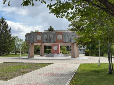      21 :