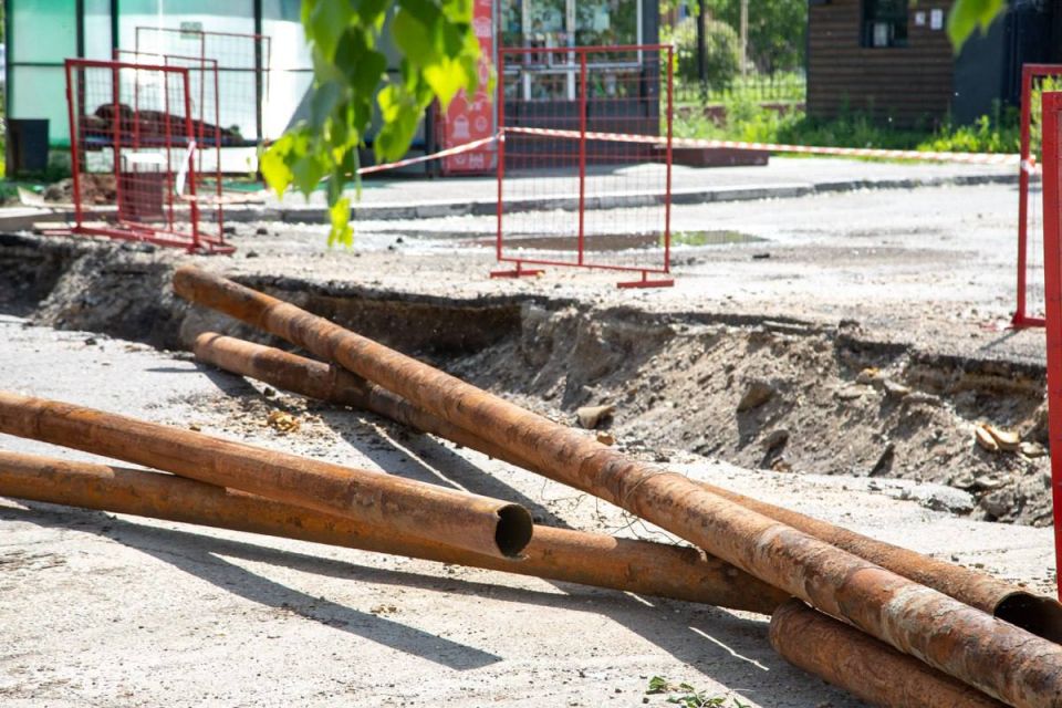 Ремонт Октябрьской: какие работы ведут в этом году на одной из популярных городских магистралей