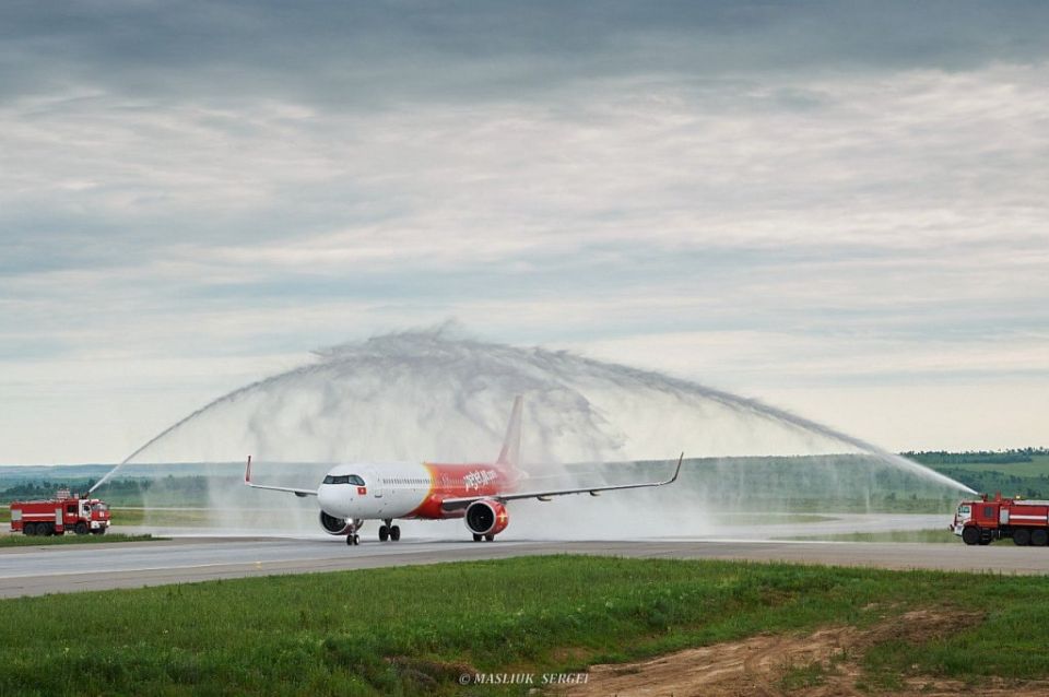   :        VietJet Air.       :
