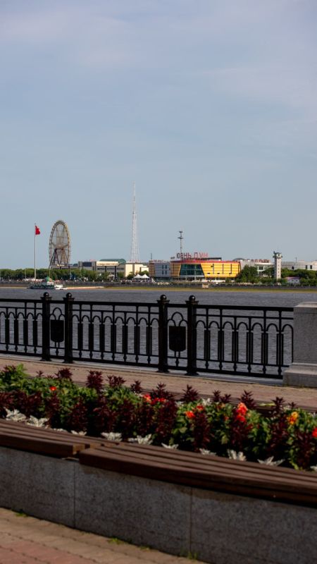      17 :