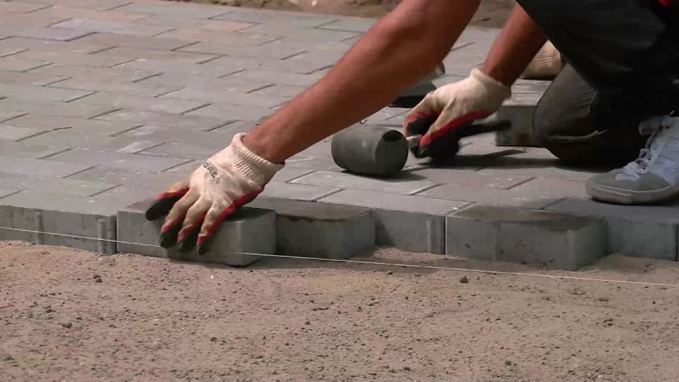 12   10        