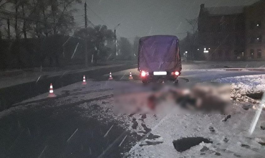Задержан водитель, сбивший двух человек в Благовещенске, одного из них — насмерть  Задержан водитель, сбивший двух человек в Благовещенске, одного из них — насмерть