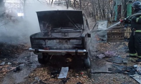 За прошедшие сутки в Благовещенске загорелись сразу два автомобиля