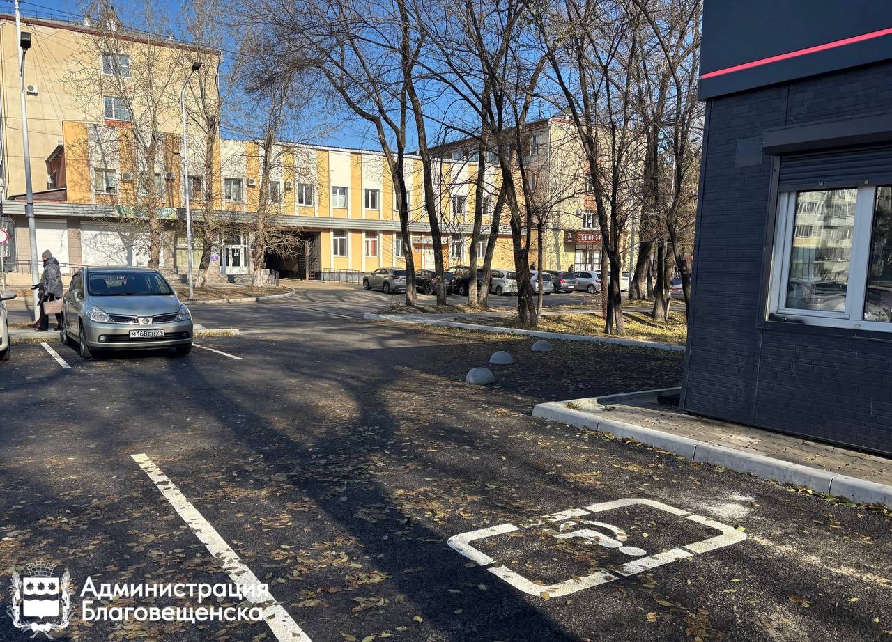 Парковка, разметка, пешеходная дорожка: что изменилось на пересечении Шевченко и Зейской?