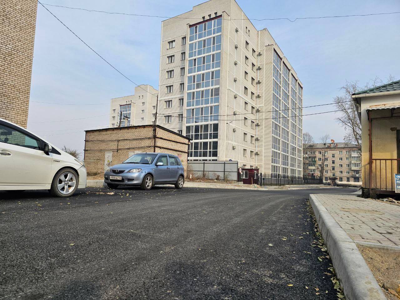 Что нам холод В Свободном работа кипит - дорожники завершают асфальтирование улицы Репина Что нам холод В Свободном работа кипит - дорожники завершают асфальтирование улицы Репина