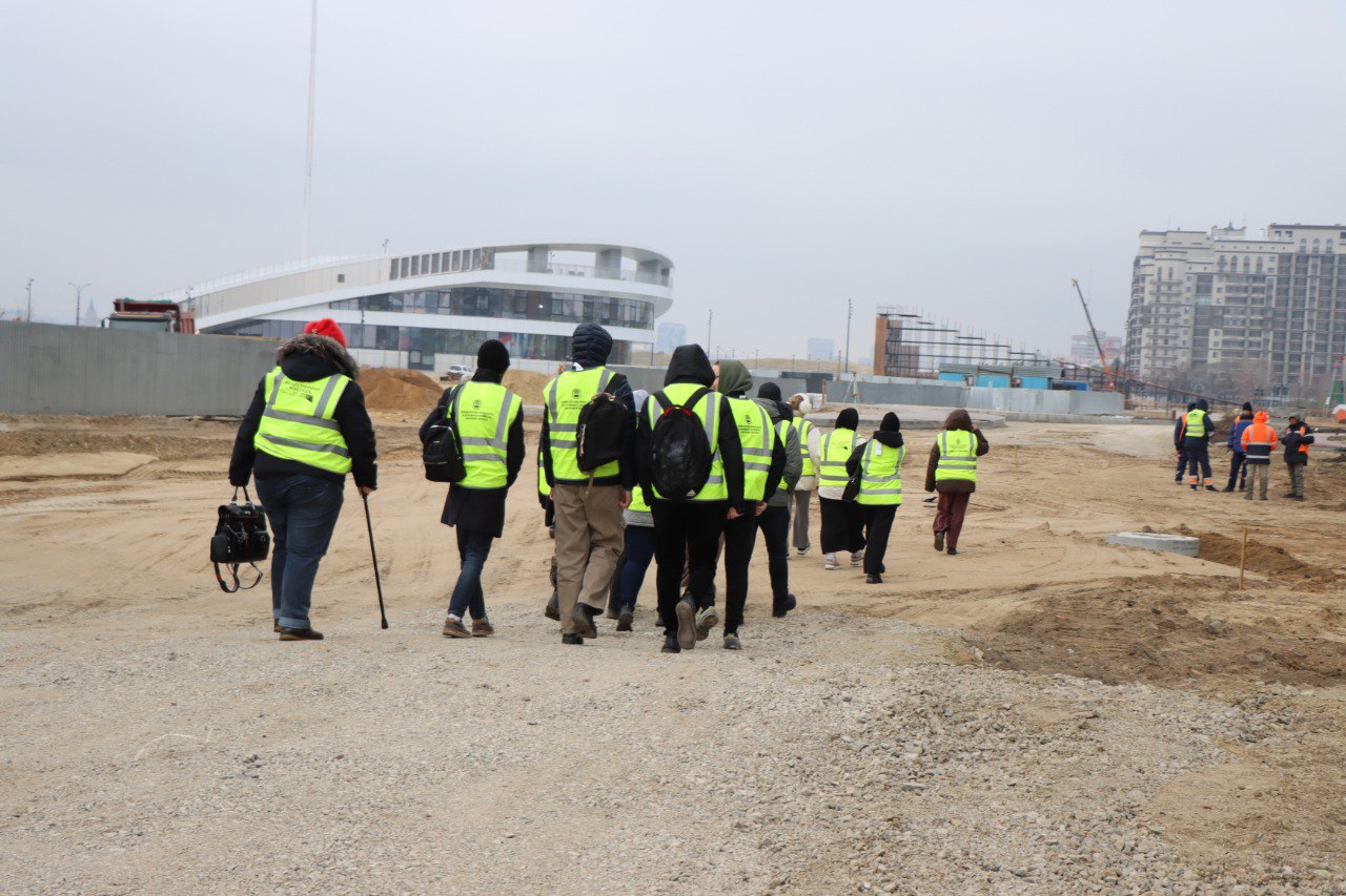 Встретились со студентами 4 курса ДальГАУ на благовещенских дорожных объектах нацпроекта «Инфраструктура для жизни» Встретились со студентами 4 курса ДальГАУ на благовещенских дорожных объектах нацпроекта «Инфраструктура для жизни»