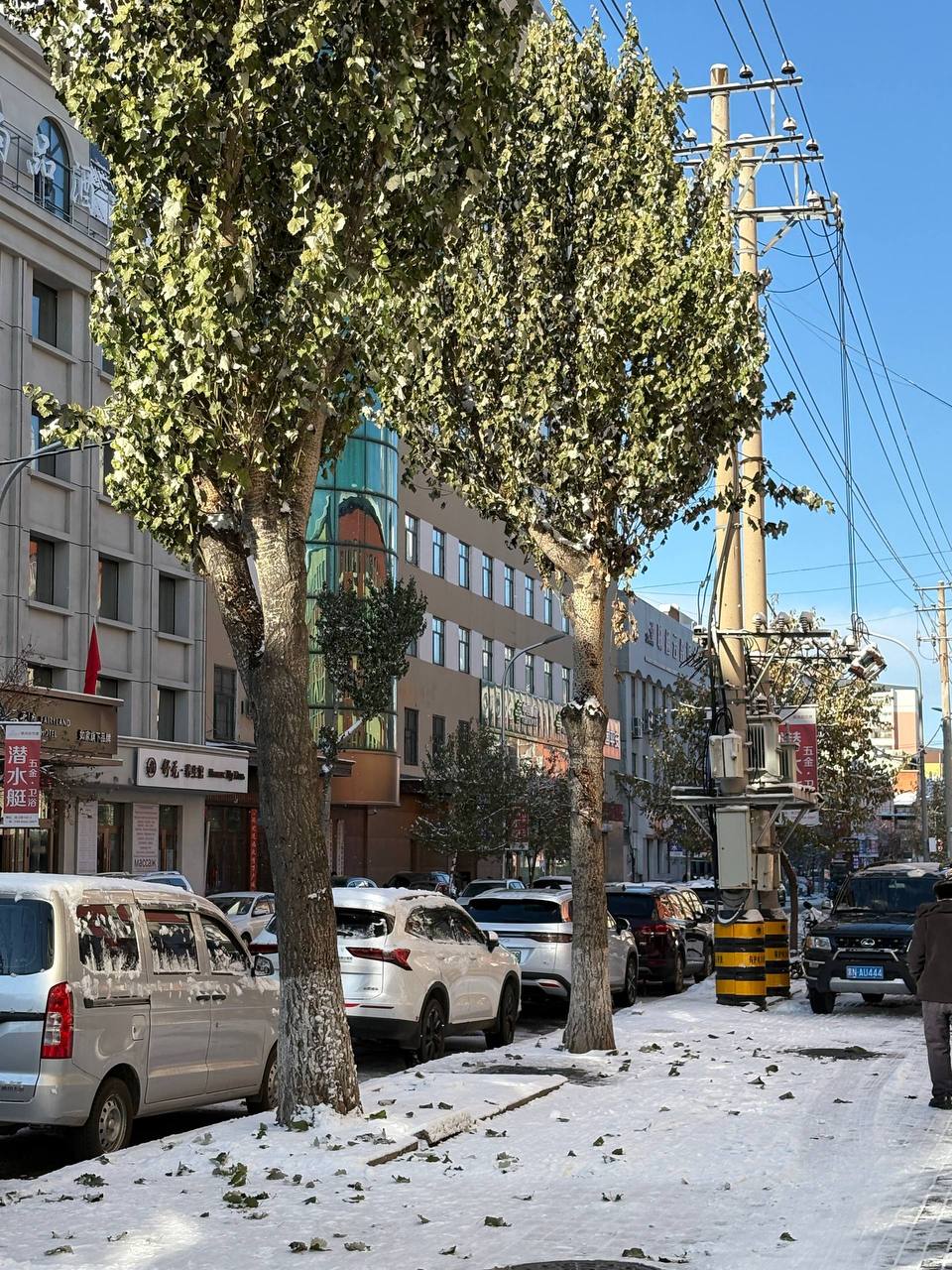 И соседей тоже заснежило. Хэйхэ вчера и сегодня И соседей тоже заснежило. Хэйхэ вчера и сегодня