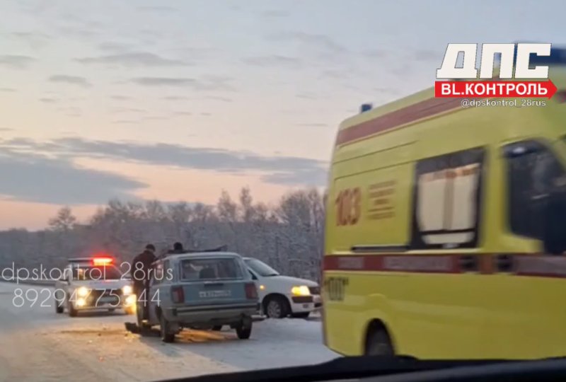 Сбил пешехода и врезался в другую машину: три человека пострадали в ДТП на трассе Благовещенск — Свободный  Сбил пешехода и врезался в другую машину: три человека пострадали в ДТП на трассе Благовещенск — Свободный