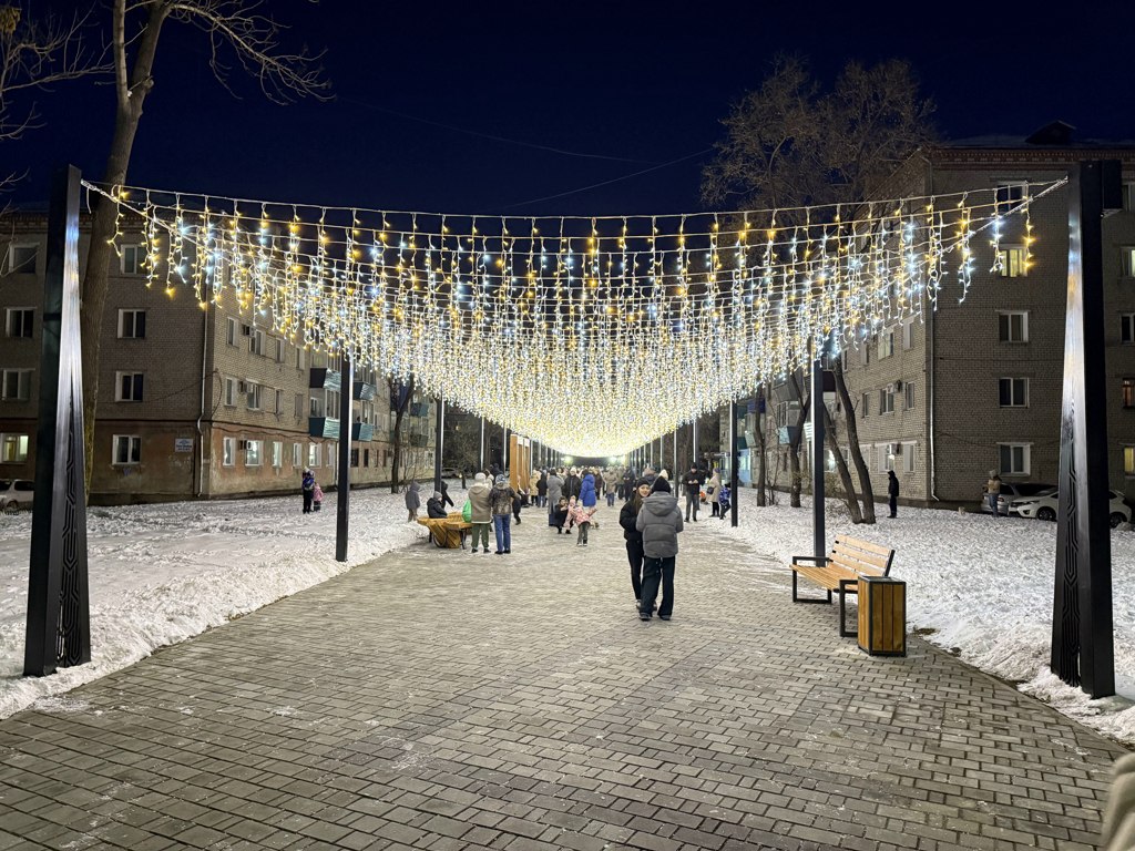 В Белогорске открыли вторую очередь Аллеи молодёжи