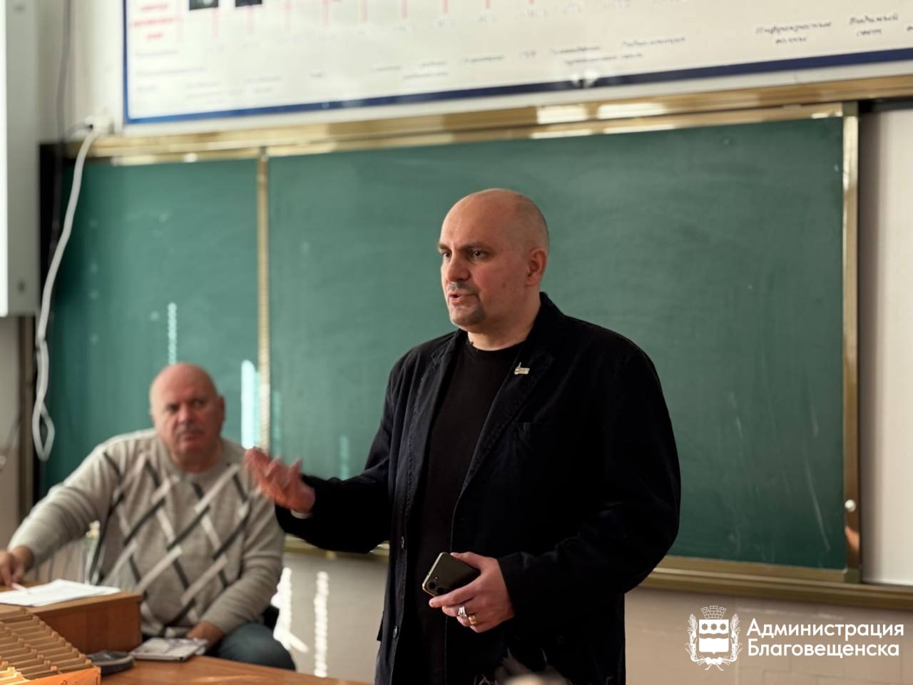 От идеи до эфира: где в Благовещенске готовят будущих репортёров