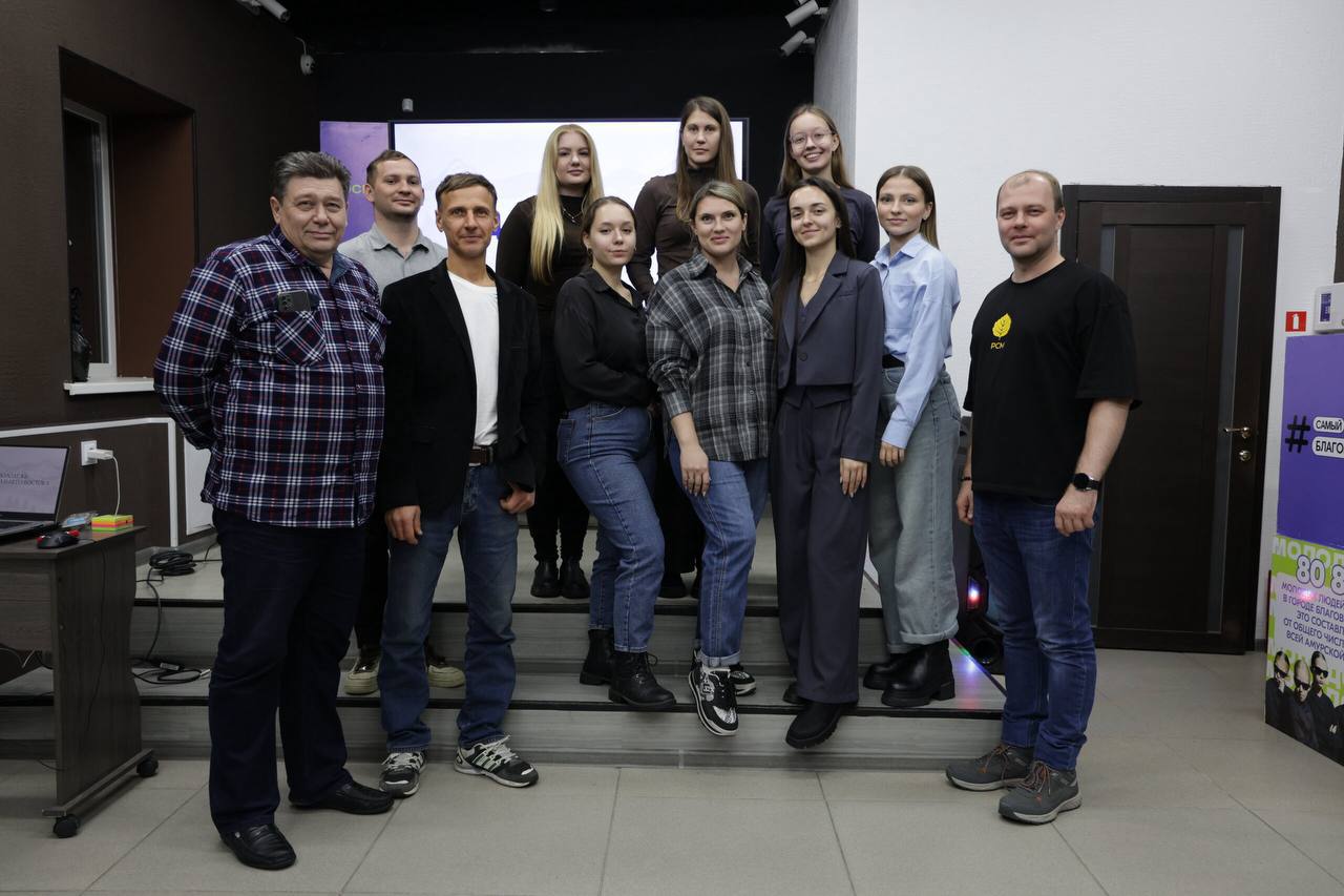 Идеи — в дело: В молодёжном гараже прошла интенсивная сессия по социальному проектированию Идеи — в дело: В молодёжном гараже прошла интенсивная сессия по социальному проектированию