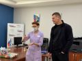 Депутат гордумы передал детской больнице наборы для творчества и досуга
