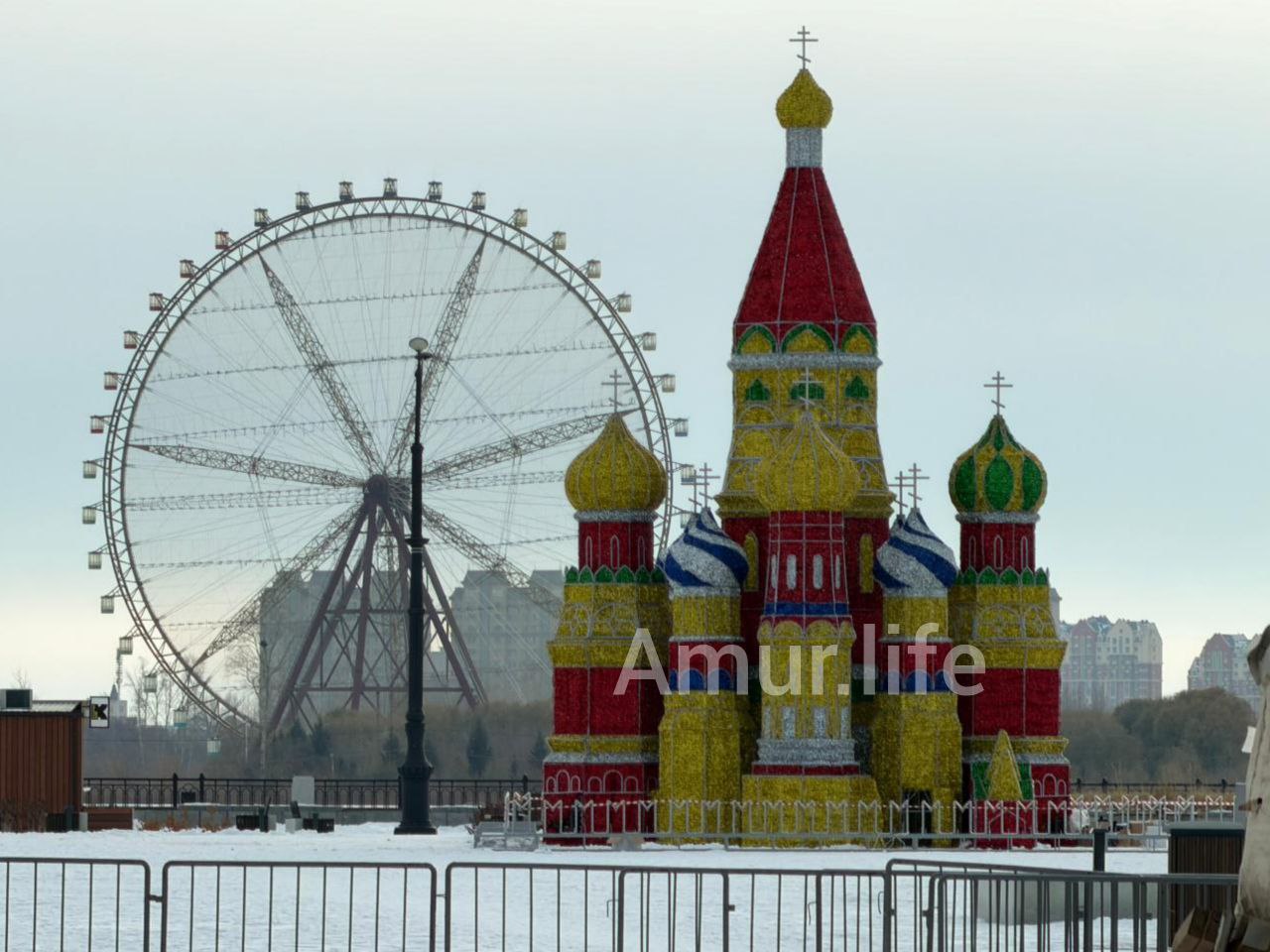 В областном центре в районе «Трибуны Холл» появилась копия Софийского собора, который находится в Харбине