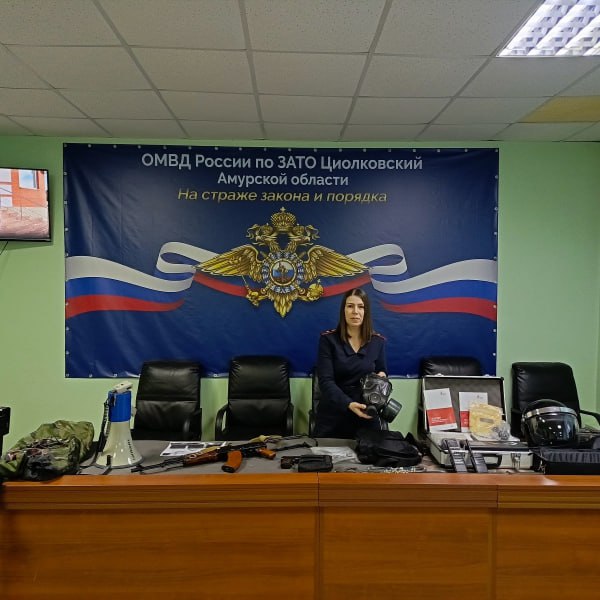 Старшеклассники Циолковского познакомились с работой полиции Старшеклассники Циолковского познакомились с работой полиции