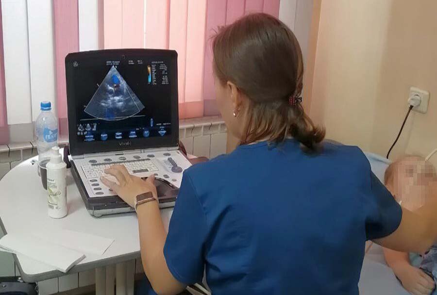 Детскую областную больницу с рабочим визитом посетили врачи из Национального медицинского исследовательского центра имени академика Е.Н. Мешалкина из Новосибирска