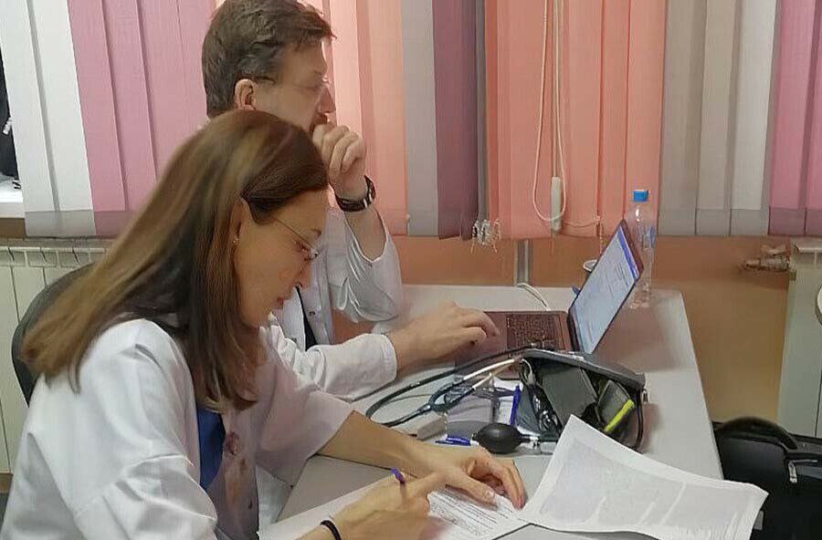 Детскую областную больницу с рабочим визитом посетили врачи из Национального медицинского исследовательского центра имени академика Е.Н. Мешалкина из Новосибирска Детскую областную больницу с рабочим визитом посетили врачи из Национального медицинского исследовательского центра имени академика Е.Н. Мешалкина из Новосибирска