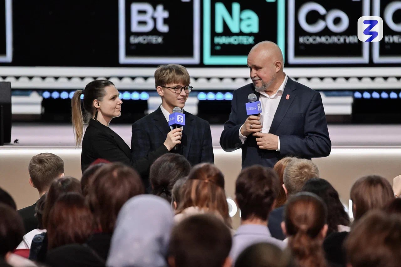 Школьник из Приамурья победил на олимпиаде и встретился с зампредом правительства РФ