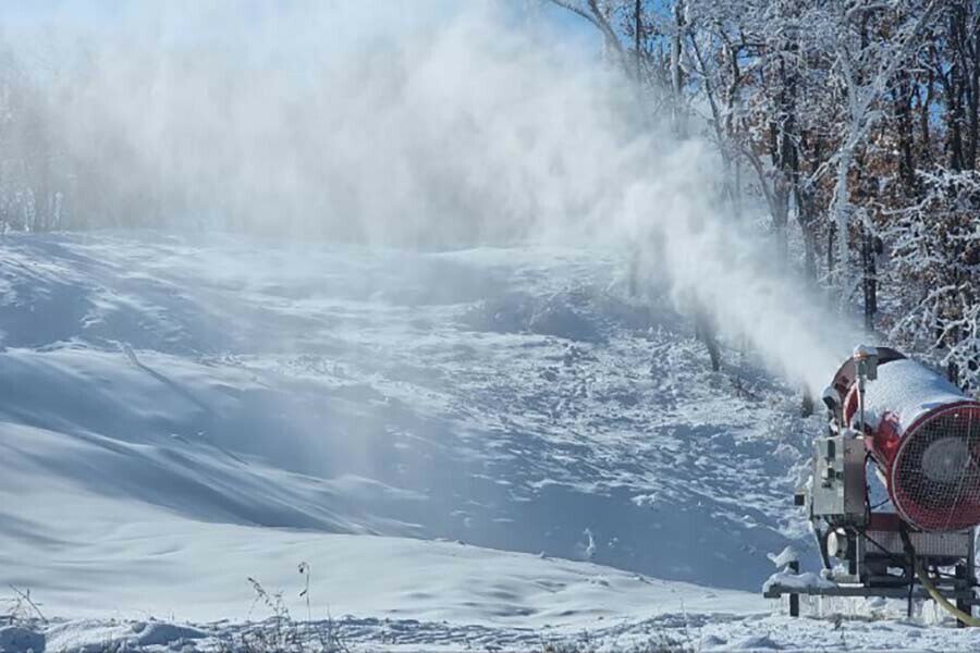 Трасса горнолыжного центра в Благовещенске готова к использованию