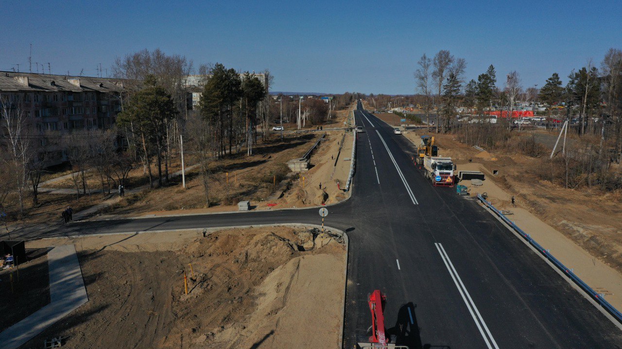 Красивый вид сверху Реконструкция аэропортовской трассы на финишной прямой Красивый вид сверху Реконструкция аэропортовской трассы на финишной прямой