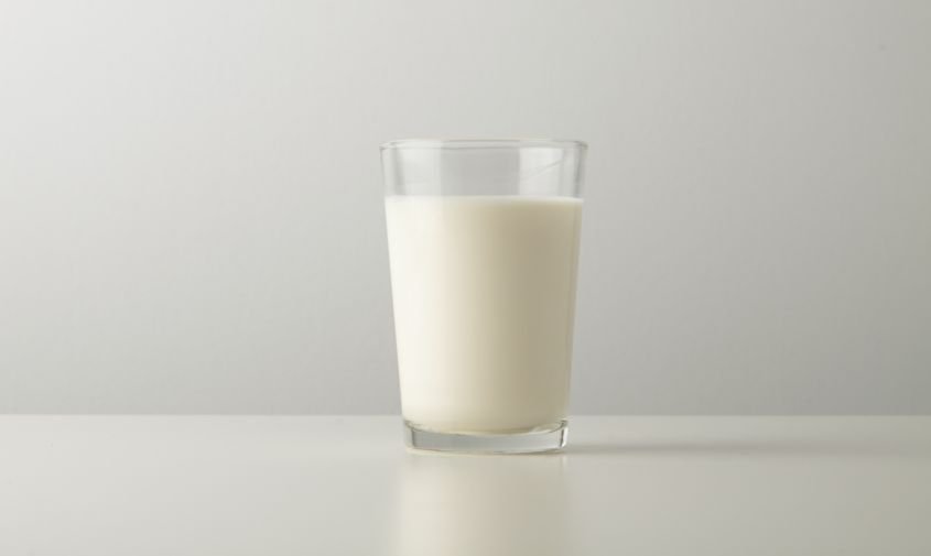 В Тынде продавали молоко и бутилированную воду с истекшими сроками годности