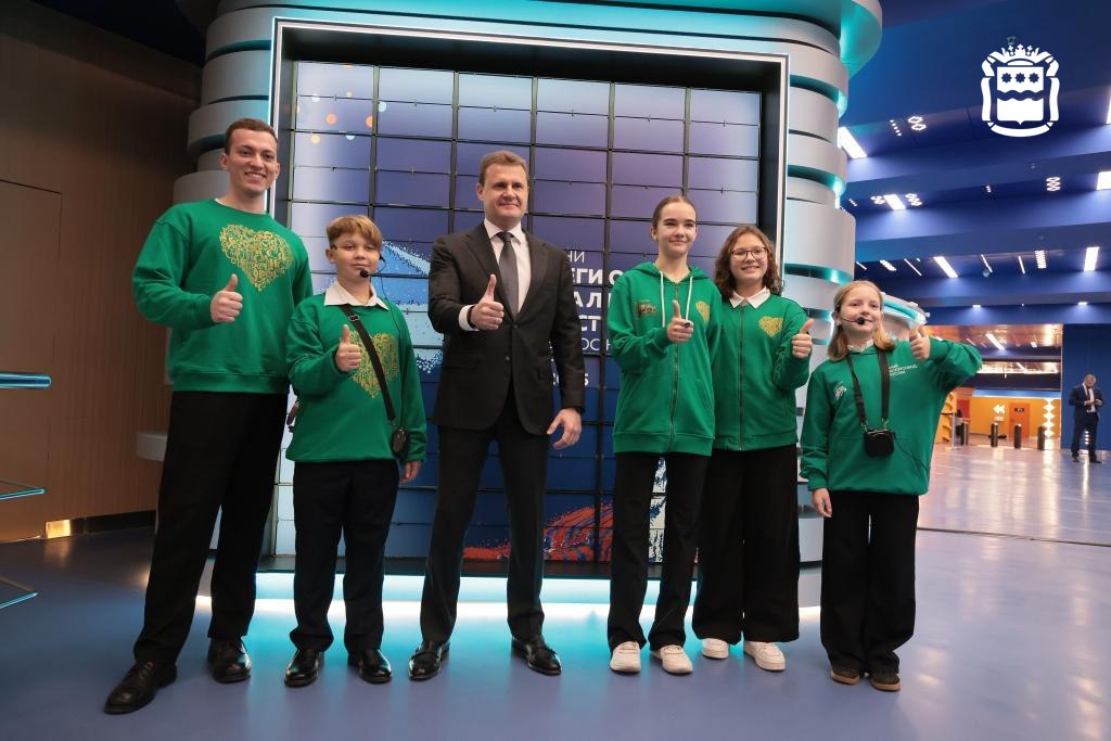 Алексей Чекунков посетил экспозицию «Дней регионов Дальнего Востока в Москве», открывшуюся в НЦ Россия