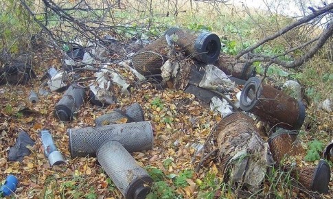 Полиэтиленовая пленка, стеклотара, жестяная тара, пластмассовые канистры, пропиленовые мешки, коробки от удобрений: в Приамурье сельхозпредприятие устроило огромную свалку отходов своей деятельности