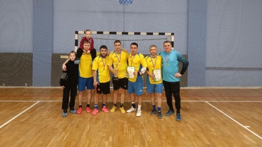 Нешуточные страсти на футбольном поле