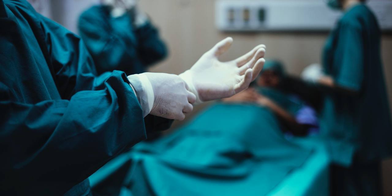 Врачи Детской областной больницы успешно провели 65 высокотехнологичных операций детям с заболеваниями глаз