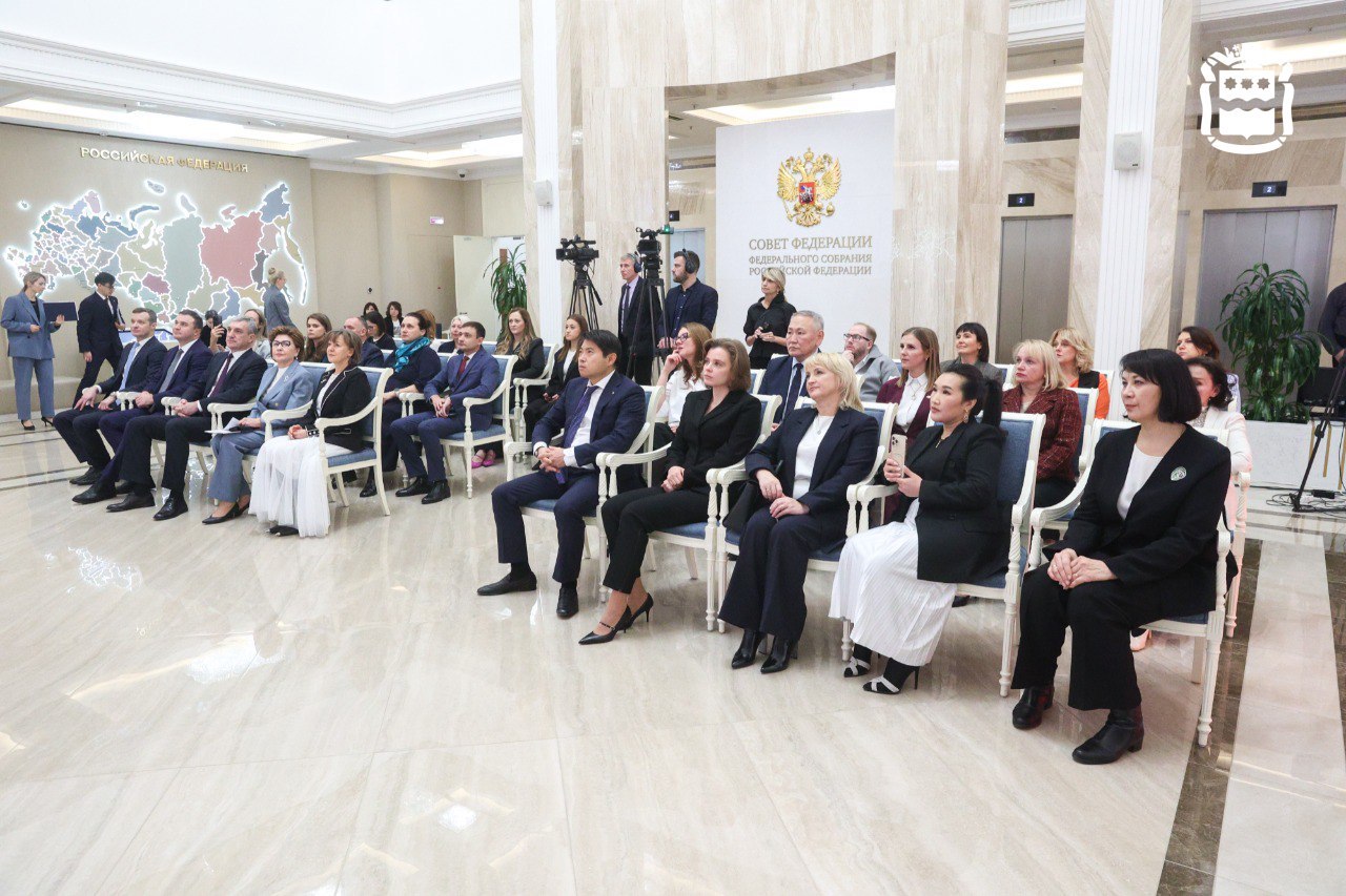 Василий Орлов: «Победа в конкурсе – заслуга наших женщин, которые сегодня активно включены в экспортную деятельность» Василий Орлов: «Победа в конкурсе – заслуга наших женщин, которые сегодня активно включены в экспортную деятельность»