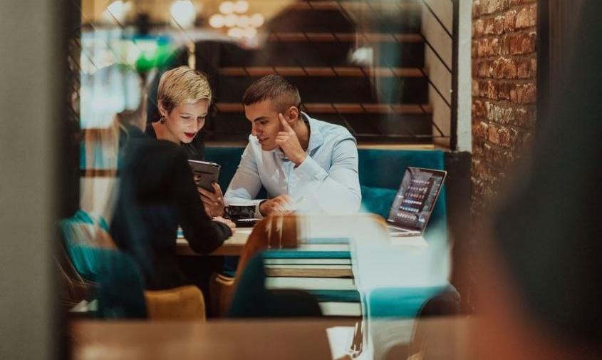 К 2030 году амурчане будут выполнять 90 % действий через ИИ-агентов