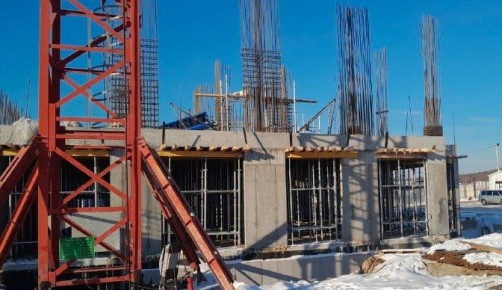 В Свободном продолжается строительство детского сада на 350 мест