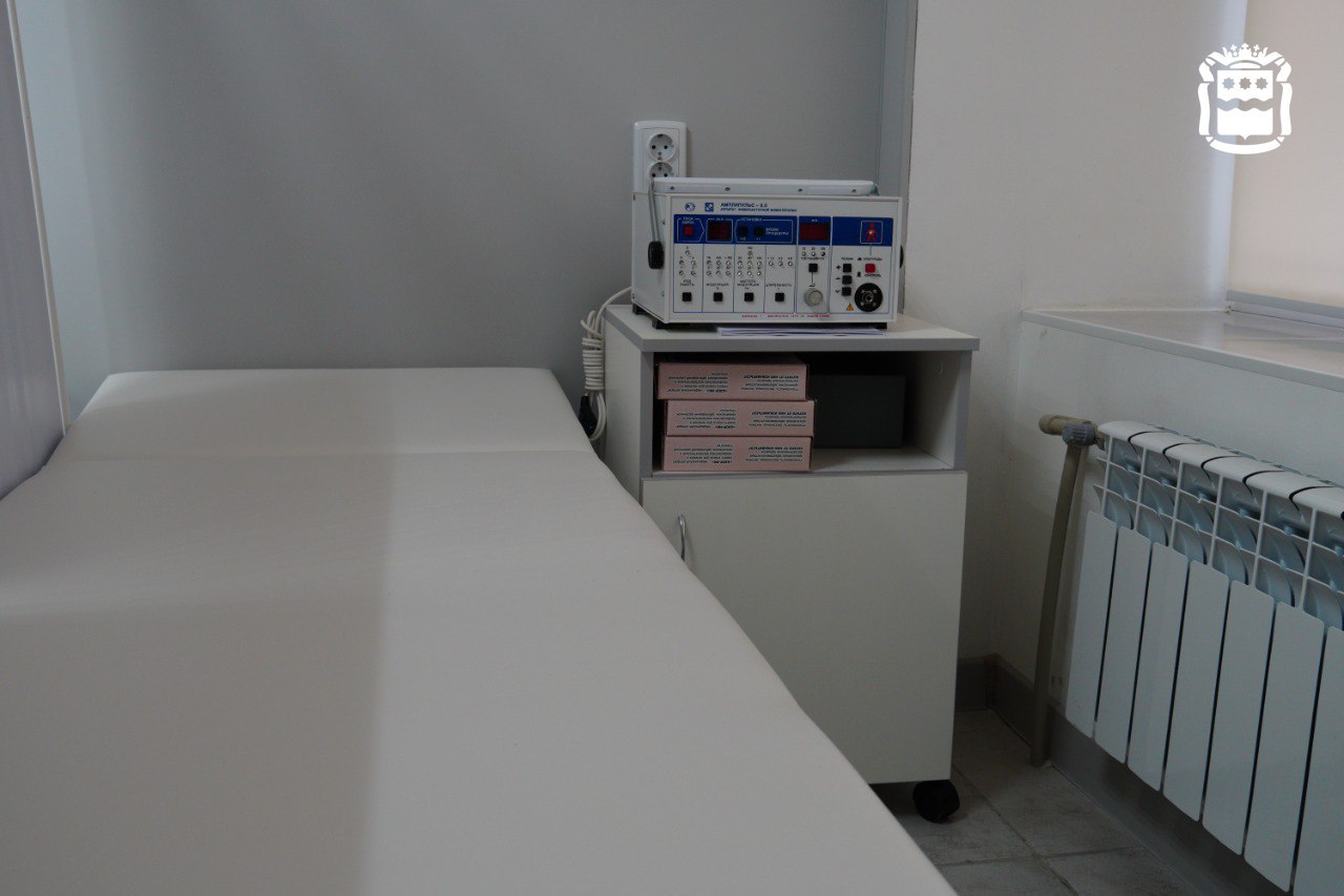 Центральная площадь и реабилитационный центр: Василий Орлов оценил отремонтированные объекты в Амвросиевском округе Центральная площадь и реабилитационный центр: Василий Орлов оценил отремонтированные объекты в Амвросиевском округе