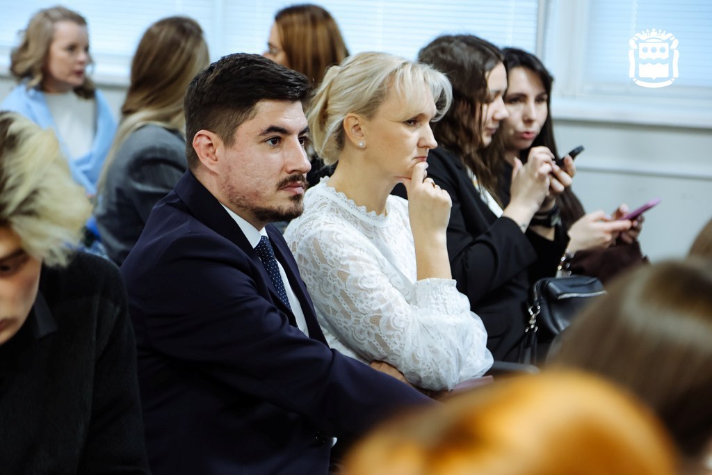 Андрей Омельчук участвует в стратегической сессии по обсуждению международного кампуса «Амур» Андрей Омельчук участвует в стратегической сессии по обсуждению международного кампуса «Амур»