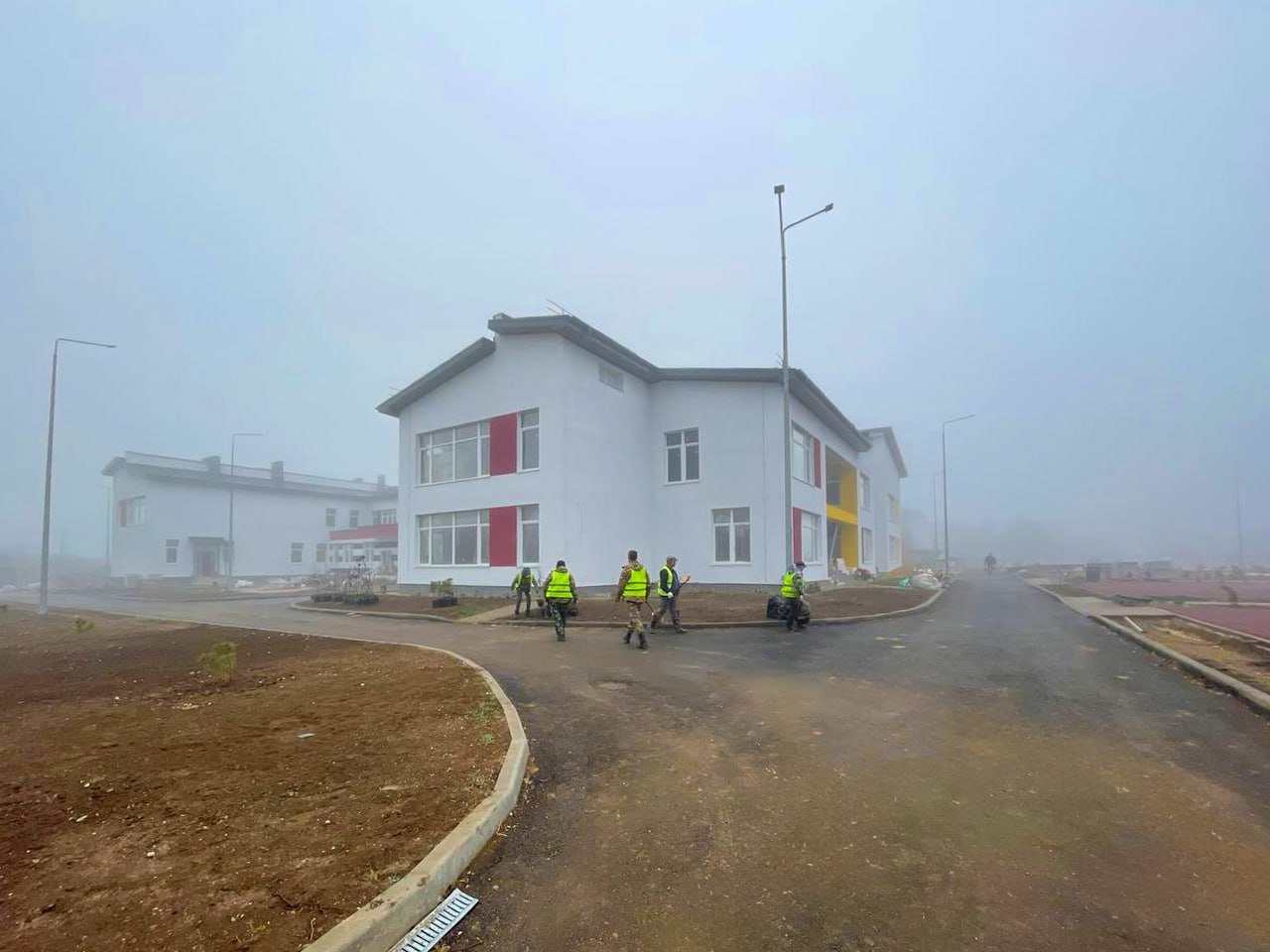 Юрий Гоцанюк: Строительство нового детского сада на 280 мест в селе Амурское Красногвардейского района близок к завершению: строительная готовность объекта составляет 91% Юрий Гоцанюк: Строительство нового детского сада на 280 мест в селе Амурское Красногвардейского района близок к завершению: строительная готовность объекта составляет 91%