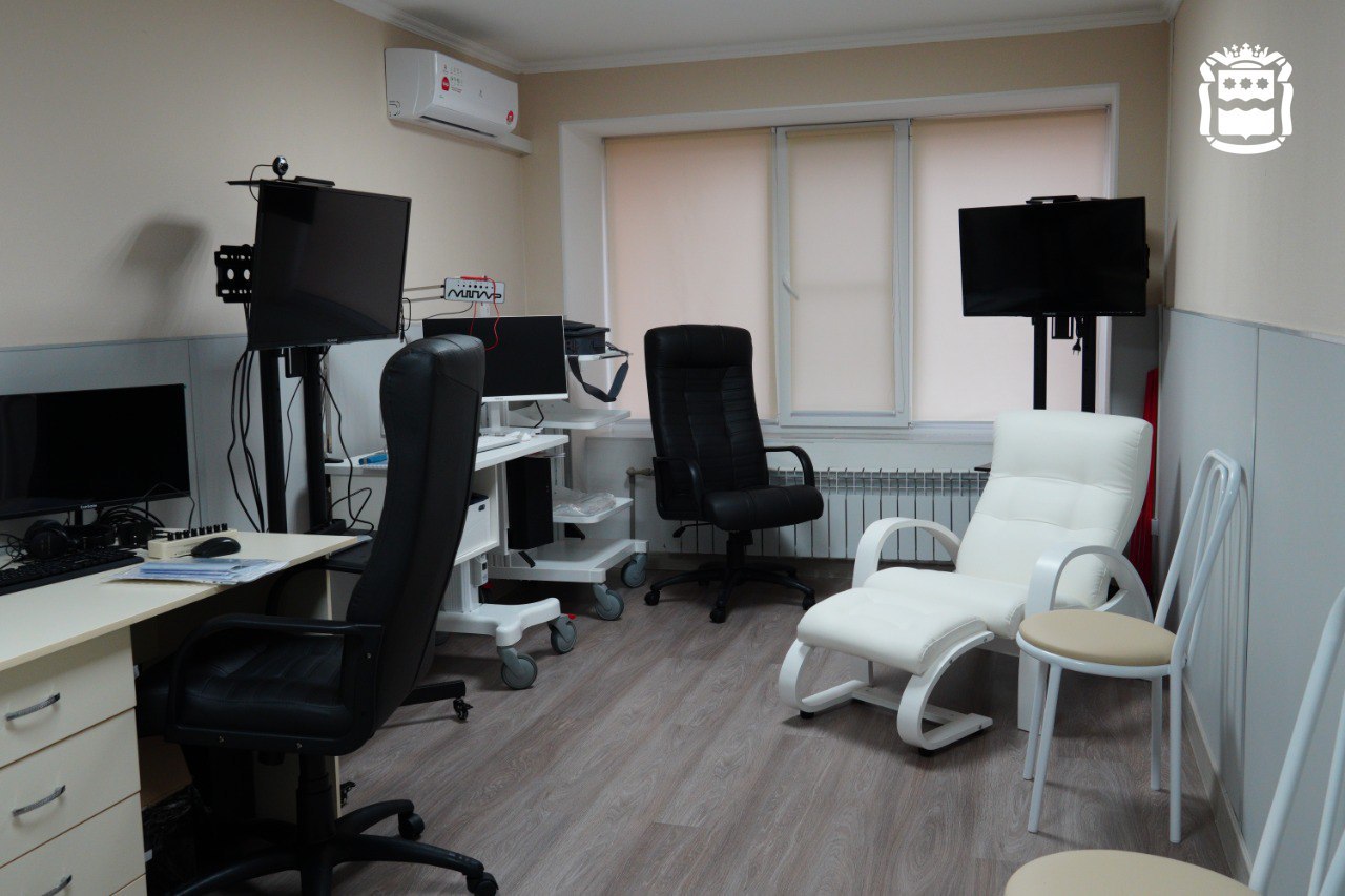 Центральная площадь и реабилитационный центр: Василий Орлов оценил отремонтированные объекты в Амвросиевском округе Центральная площадь и реабилитационный центр: Василий Орлов оценил отремонтированные объекты в Амвросиевском округе