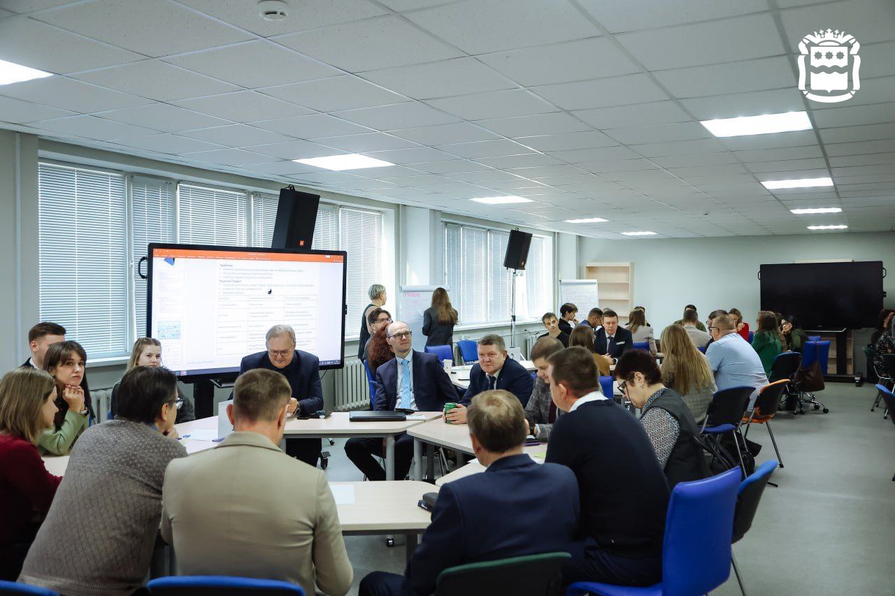 Андрей Омельчук оценил инфраструктуру и планы Приамурья по возможному созданию кампуса в регионе Андрей Омельчук оценил инфраструктуру и планы Приамурья по возможному созданию кампуса в регионе