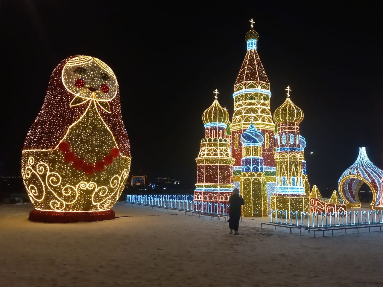 До Нового года осталось 45 дней Благовещенск в этом году готовится максимально заранее До Нового года осталось 45 дней Благовещенск в этом году готовится максимально заранее