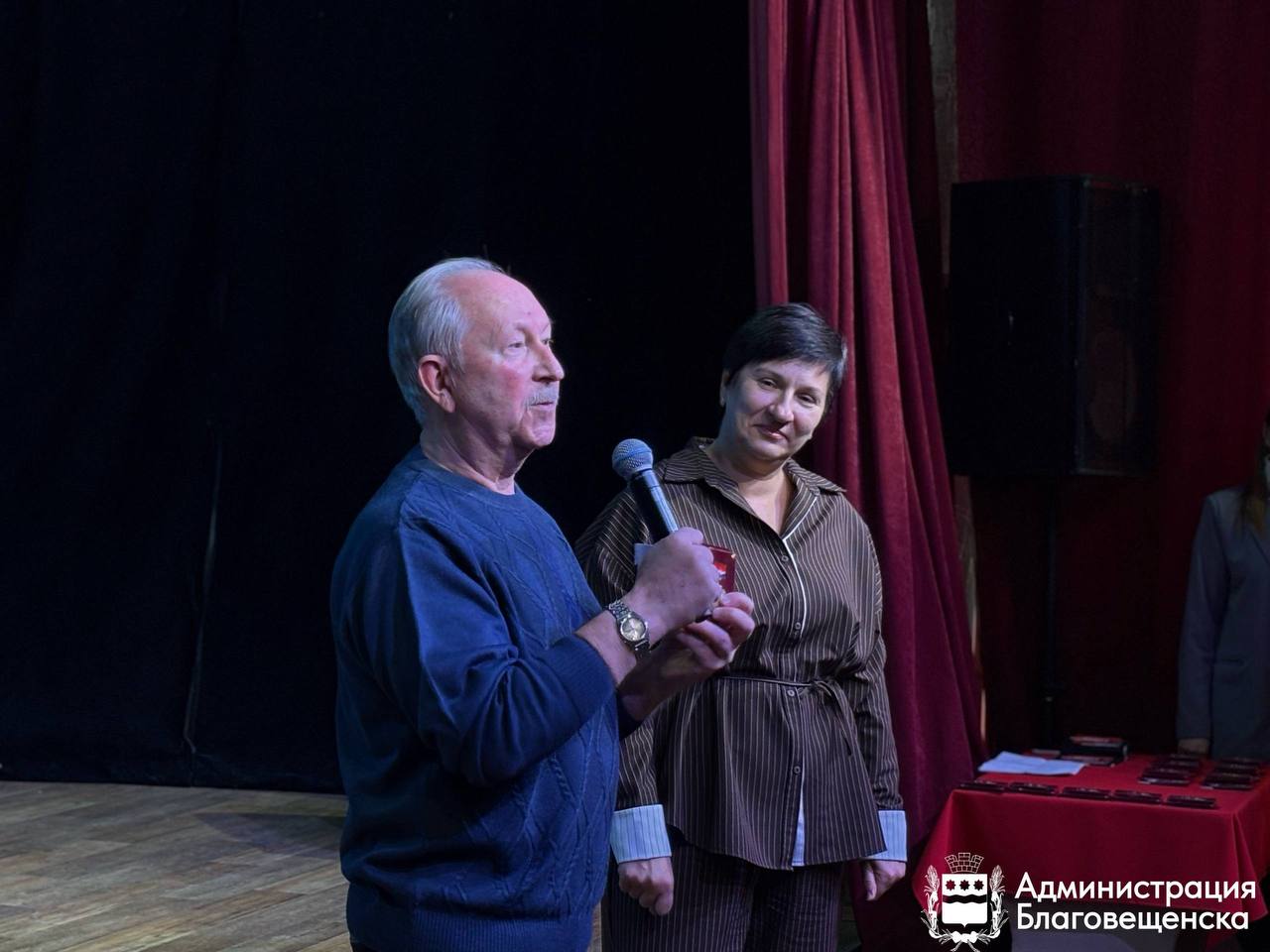 30 жителей Благовещенка получили награды за «Стройку Века» 30 жителей Благовещенка получили награды за «Стройку Века»