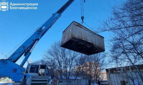 В Благовещенске нелегальные гаражи три месяца «ждут» хозяев на спецплощадке, а потом их продают