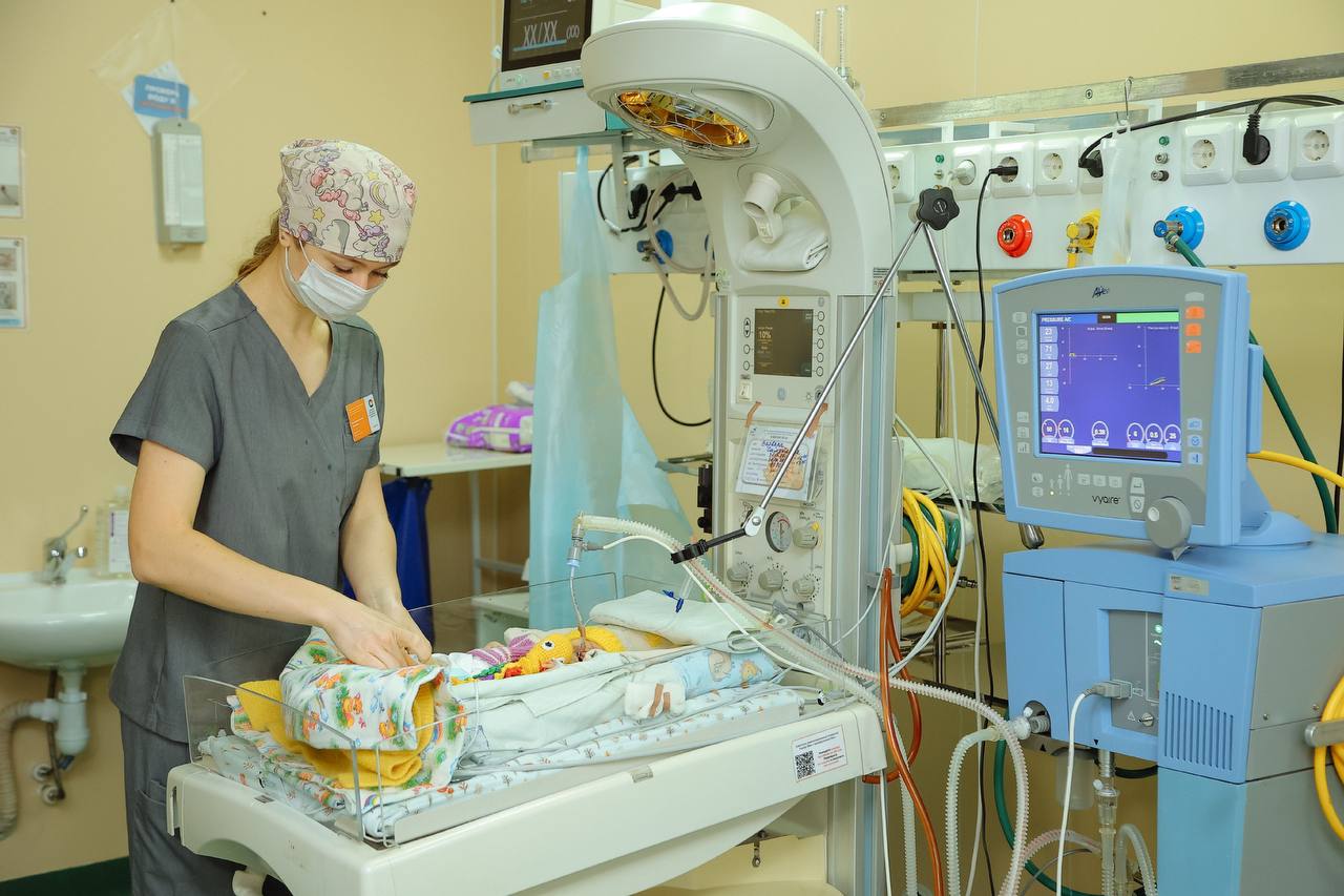 Сегодня — фиолетовый день. Именно этот цвет считается официальным для благотворительного фонда помощи недоношенным детям «Право на чудо» Сегодня — фиолетовый день. Именно этот цвет считается официальным для благотворительного фонда помощи недоношенным детям «Право на чудо»