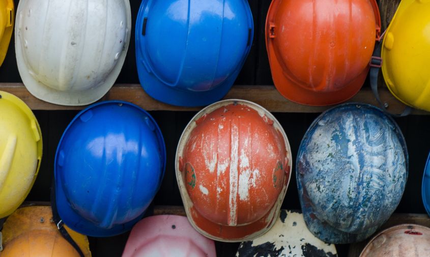 На Амурском ГХК в душе общежития найдено тело молодого рабочего