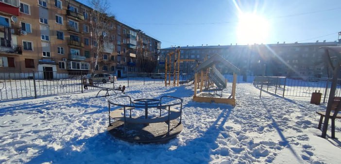 В Завитинске завершили благоустройство двора по улице Комсомольской В Завитинске завершили благоустройство двора по улице Комсомольской