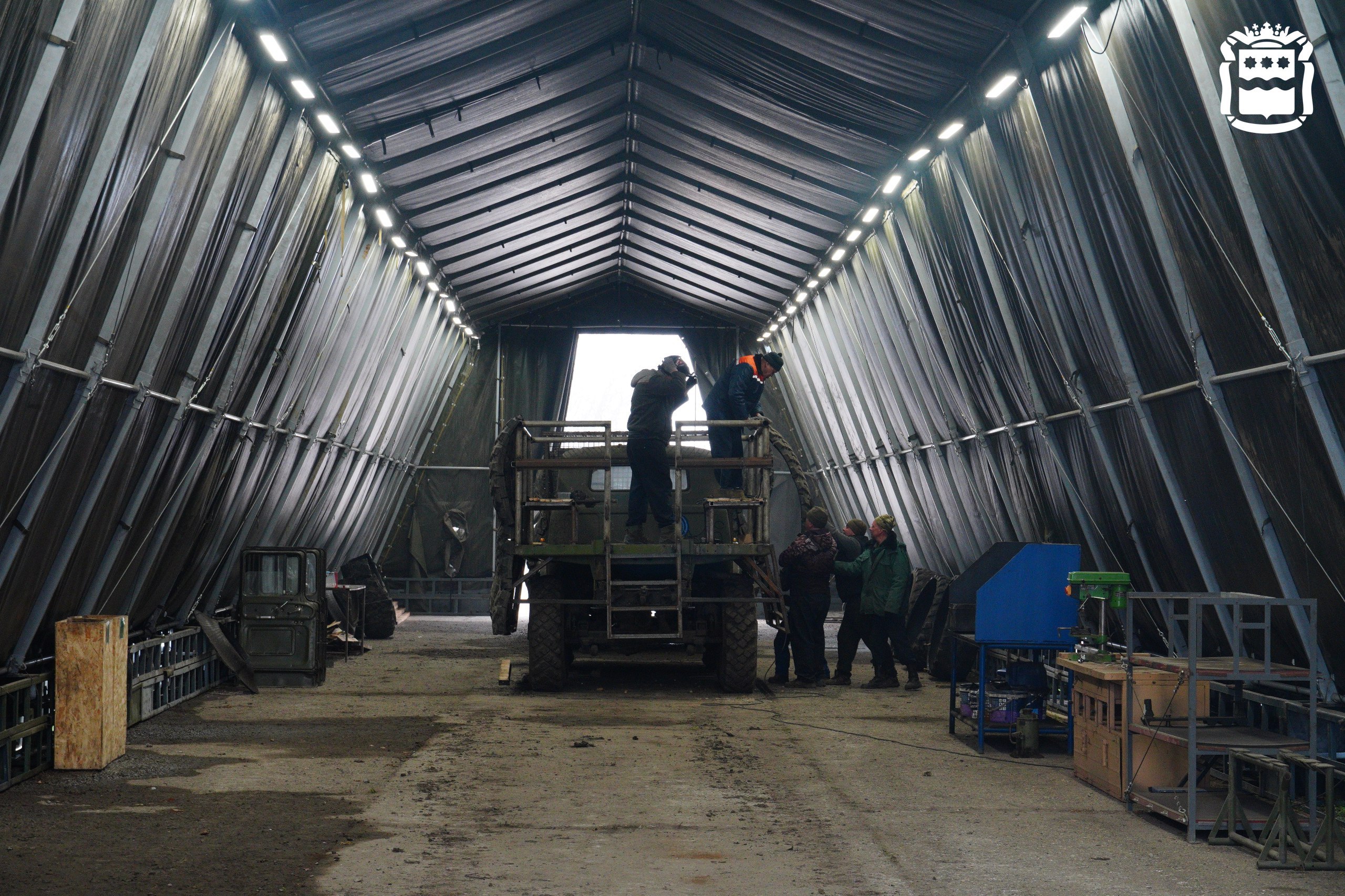 Василий Орлов встретился с амурчанами, выполняющими боевые задачи в Новороссии Василий Орлов встретился с амурчанами, выполняющими боевые задачи в Новороссии