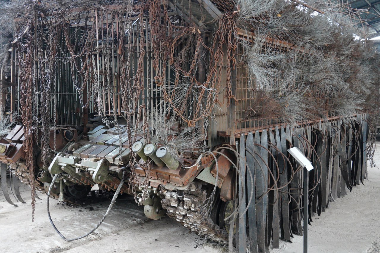 Василий Орлов во время командировки в ДНР встретился с амурскими военными в зоне СВО Василий Орлов во время командировки в ДНР встретился с амурскими военными в зоне СВО