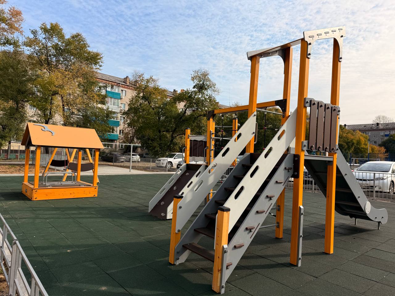 Амурские дворы стали современнее благодаря президентскому проекту