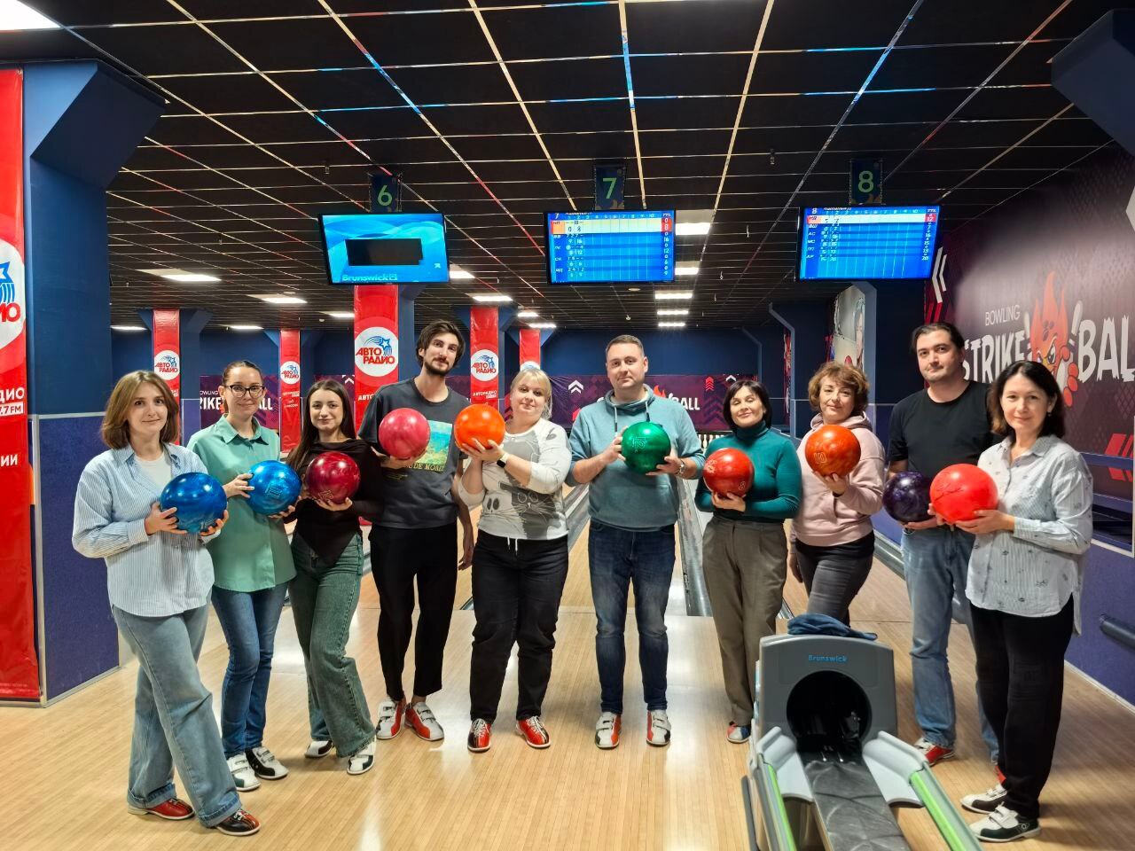 «День здоровья» и боулинг: как музыкальная школа Благовещенска заботится о своих сотрудниках «День здоровья» и боулинг: как музыкальная школа Благовещенска заботится о своих сотрудниках